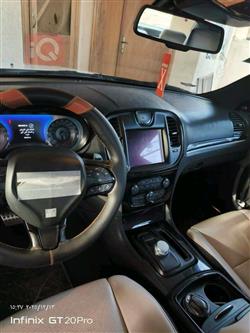 کرایسلەر 300